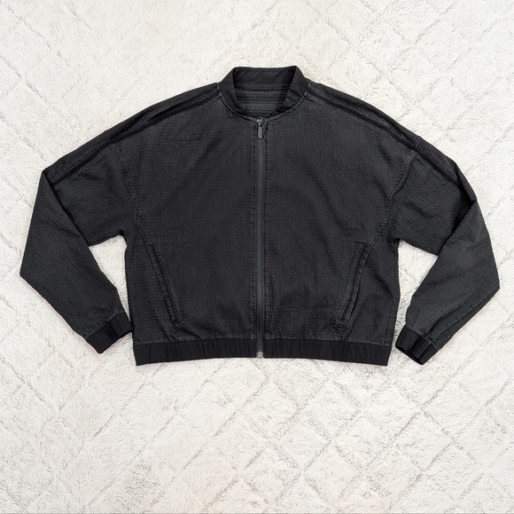Lululemon Jacket Womens 8 Black Pack Light Bomber Vented Outdoor Active Zip - Picture 1 of 11